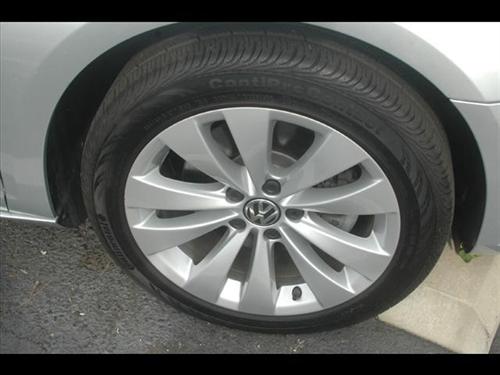 Volkswagen CC 2011 photo 5