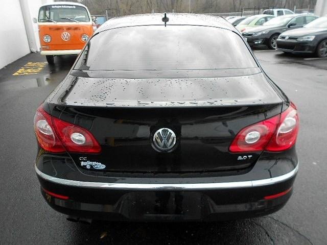 Volkswagen CC 2011 photo 4