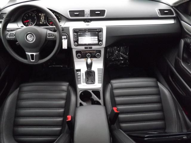Volkswagen CC 2012 photo 1