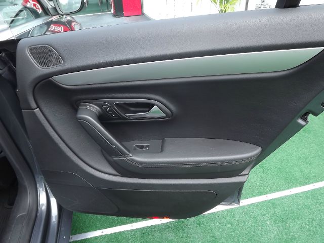 Volkswagen CC 2012 photo 14