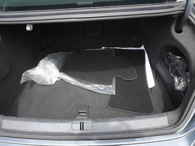 Volkswagen CC 2012 photo 17