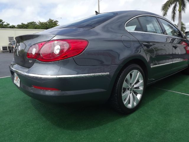 Volkswagen CC 2012 photo 6