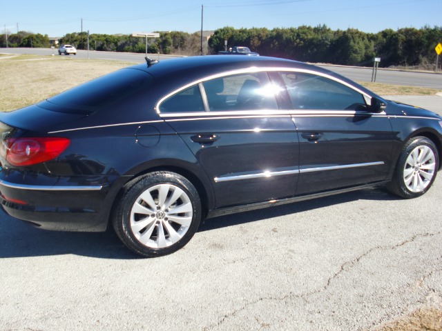 Volkswagen CC 2012 photo 1