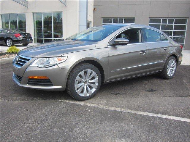 Volkswagen CC SE 4X4 3RD ROW Sedan