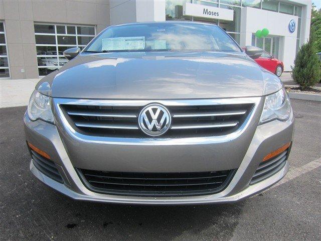 Volkswagen CC 2012 photo 1