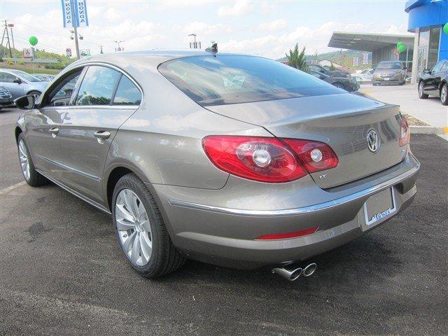 Volkswagen CC 2012 photo 4