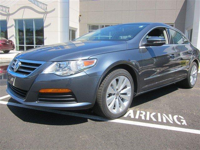 Volkswagen CC SE 4X4 3RD ROW Sedan