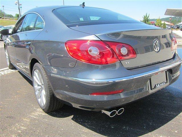 Volkswagen CC 2012 photo 4