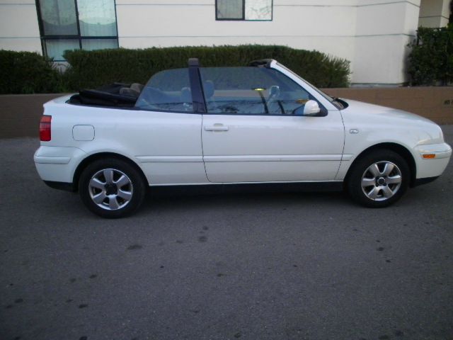 Volkswagen Cabrio SE Crew Cab 4WD FFV Convertible