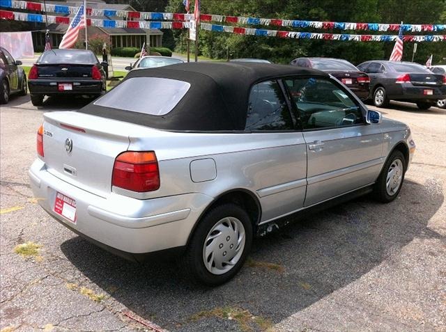 Volkswagen Cabrio 2002 photo 2