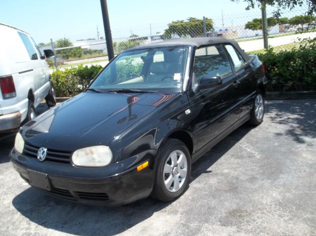 Volkswagen Cabrio SE Crew Cab 4WD FFV Convertible