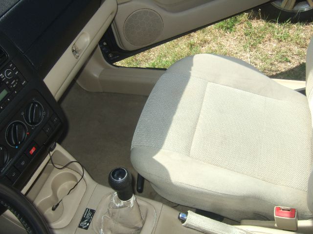 Volkswagen Cabrio 2002 photo 1