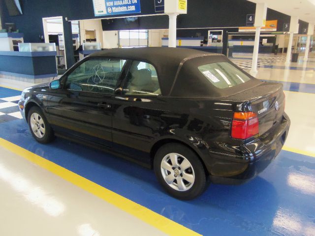 Volkswagen Cabrio 2002 photo 2