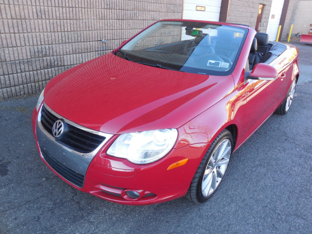 Volkswagen Eos 7 Passenger Quad Seating 4 Door Convertible