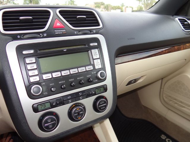 Volkswagen Eos 2007 photo 2