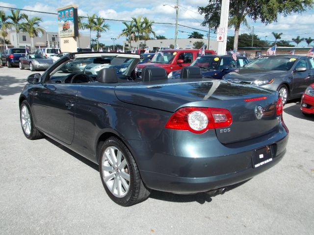 Volkswagen Eos 2006 Ford LX Convertible