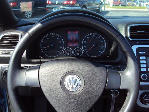 Volkswagen Eos 2008 photo 2