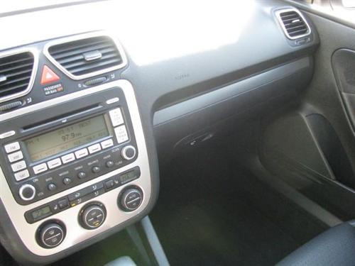 Volkswagen Eos 2009 photo 4