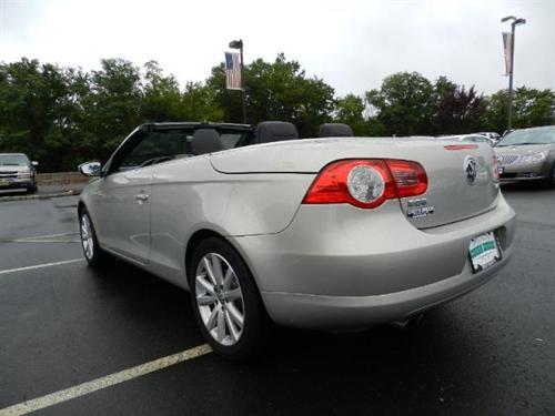 Volkswagen Eos 2009 photo 2