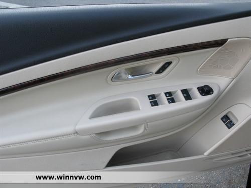 Volkswagen Eos 2009 photo 2