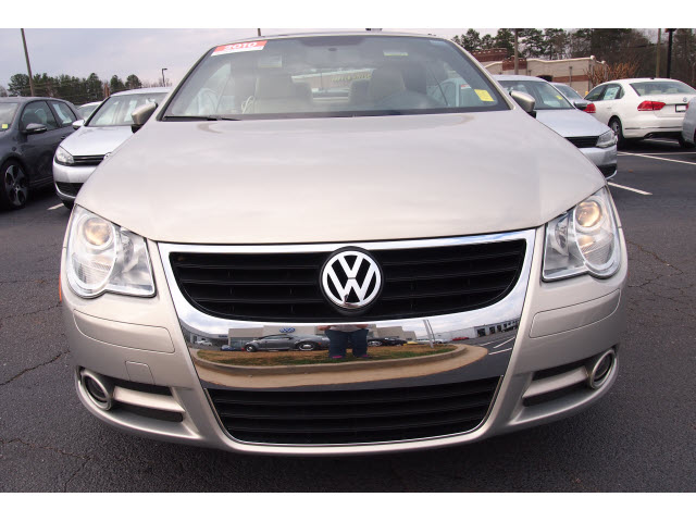 Volkswagen Eos 2010 photo 1