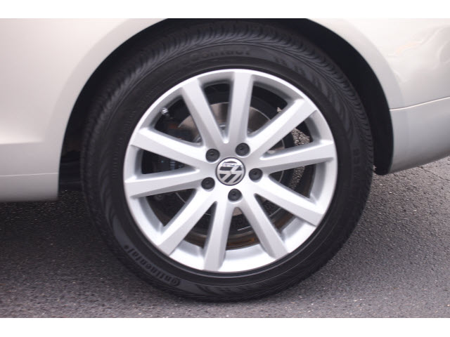 Volkswagen Eos 2010 photo 4