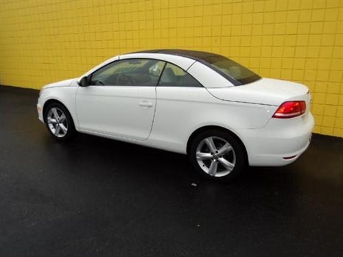 Volkswagen Eos 2012 photo 2