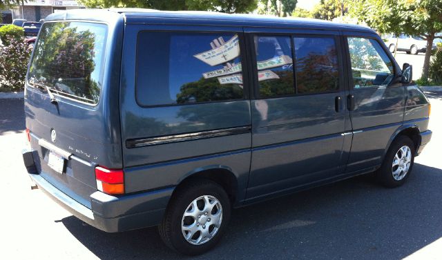 Volkswagen EuroVan Deluxe Sport MiniVan