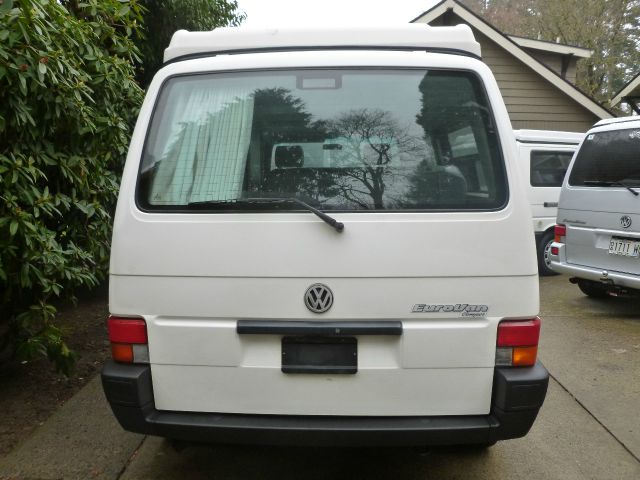 Volkswagen EuroVan 4dr Sport Sdn Auto RWD RV - Camper