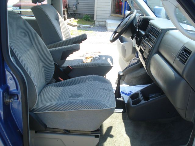 Volkswagen EuroVan 1999 photo 14