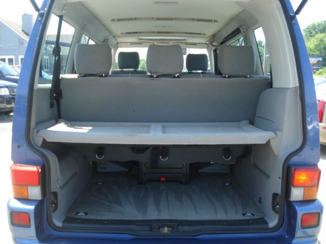 Volkswagen EuroVan 1999 photo 15