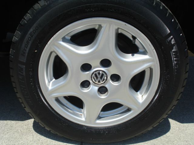 Volkswagen EuroVan 1999 photo 27