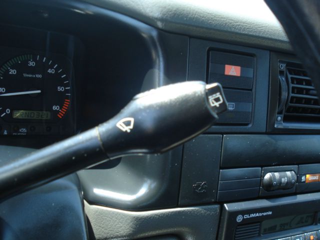 Volkswagen EuroVan 1999 photo 28