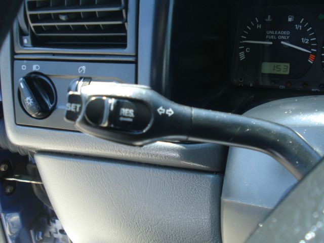 Volkswagen EuroVan 1999 photo 30