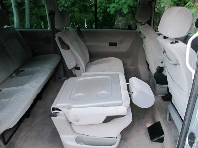 Volkswagen EuroVan FWD 4dr Sport MiniVan