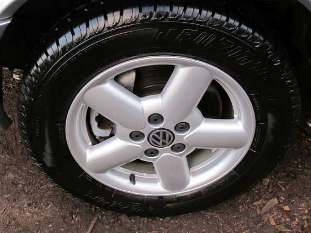 Volkswagen EuroVan 2001 photo 12