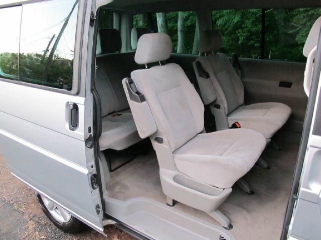 Volkswagen EuroVan 2001 photo 13