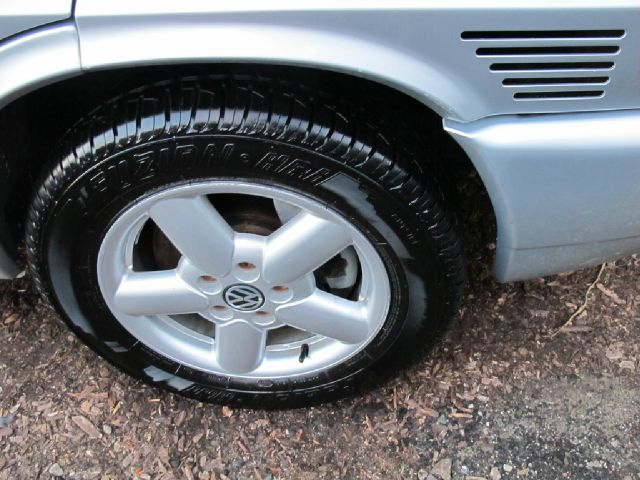 Volkswagen EuroVan 2001 photo 23