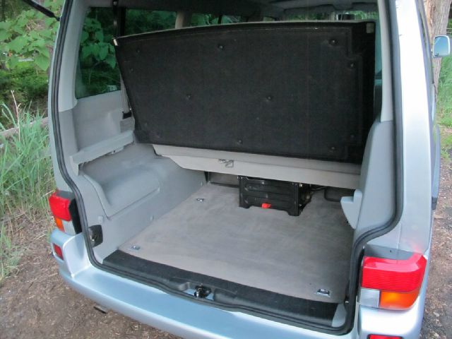 Volkswagen EuroVan 2001 photo 25
