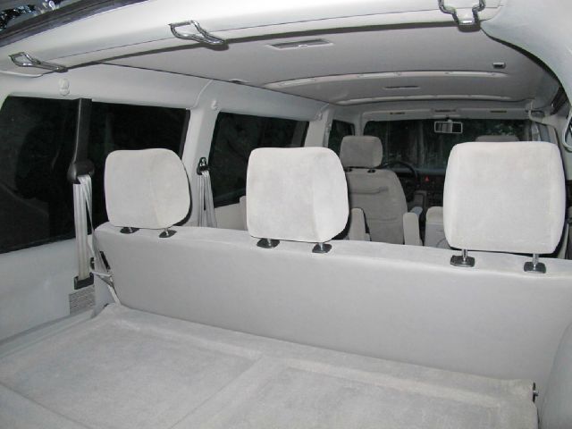 Volkswagen EuroVan 2001 photo 29