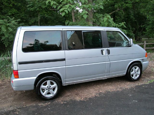 Volkswagen EuroVan 2001 photo 3