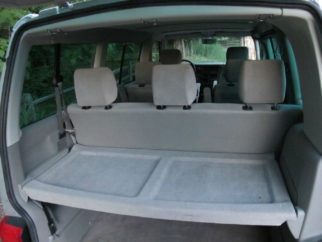 Volkswagen EuroVan 2001 photo 38