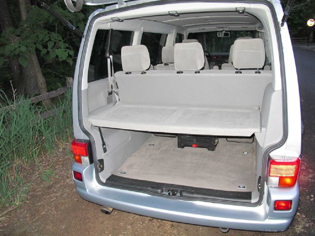 Volkswagen EuroVan 2001 photo 39