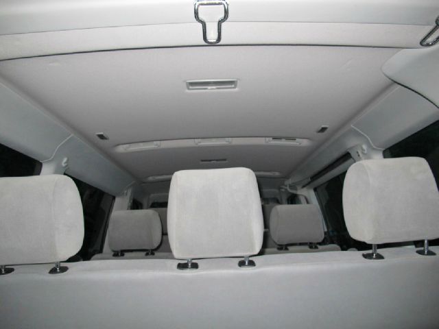 Volkswagen EuroVan 2001 photo 47