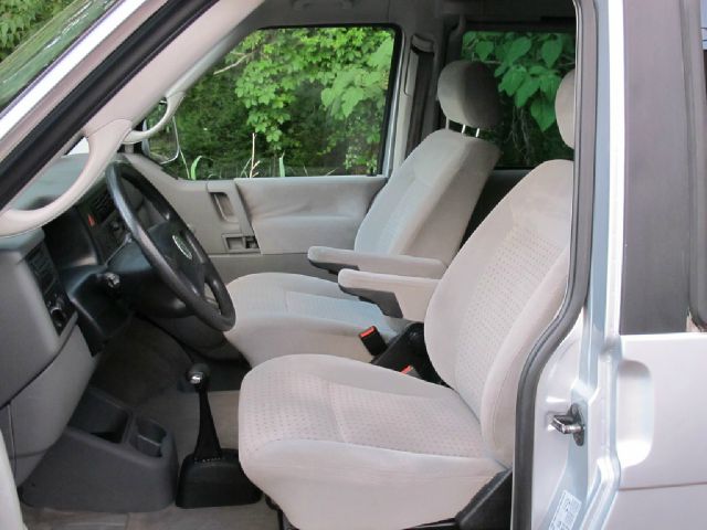 Volkswagen EuroVan 2001 photo 62