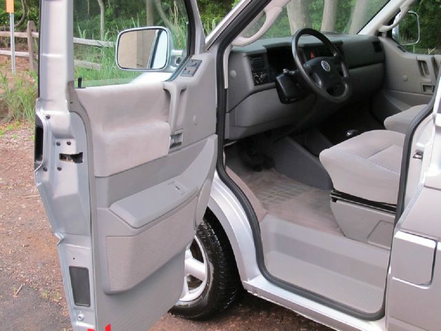 Volkswagen EuroVan 2001 photo 67