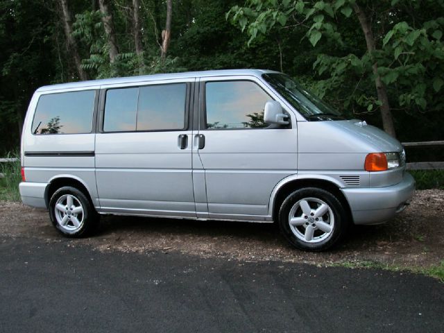 Volkswagen EuroVan 2001 photo 70