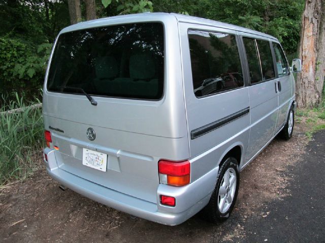 Volkswagen EuroVan 2001 photo 75