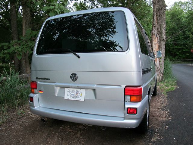 Volkswagen EuroVan 2001 photo 78