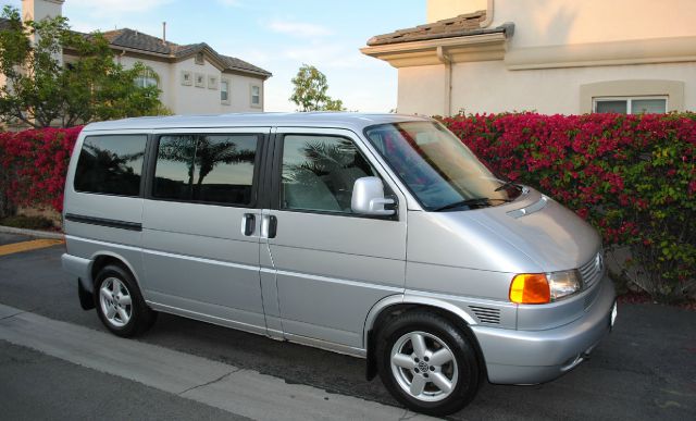 Volkswagen EuroVan 2001 photo 4